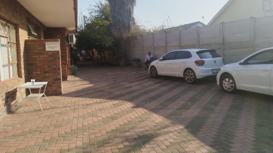 12 Bedroom Property for Sale in Pellissier Free State